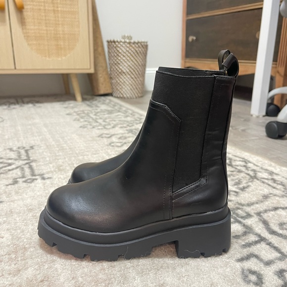 Dolce Vita Brody Boot - Picture 4 of 7